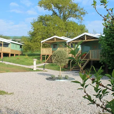 Emerald Coast Gites And Lodge Hénansal Exterior photo